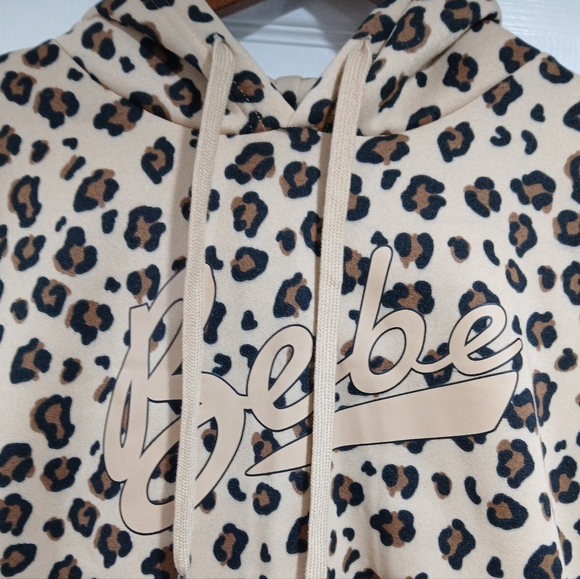 Bebe Womens Cropped Leopard Print Hoodie, NWT. Size XL - Picture 8 of 11